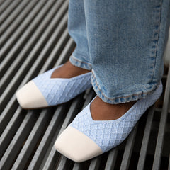 Square-Toe Margot V-Cut Flats (Margot 3.0)