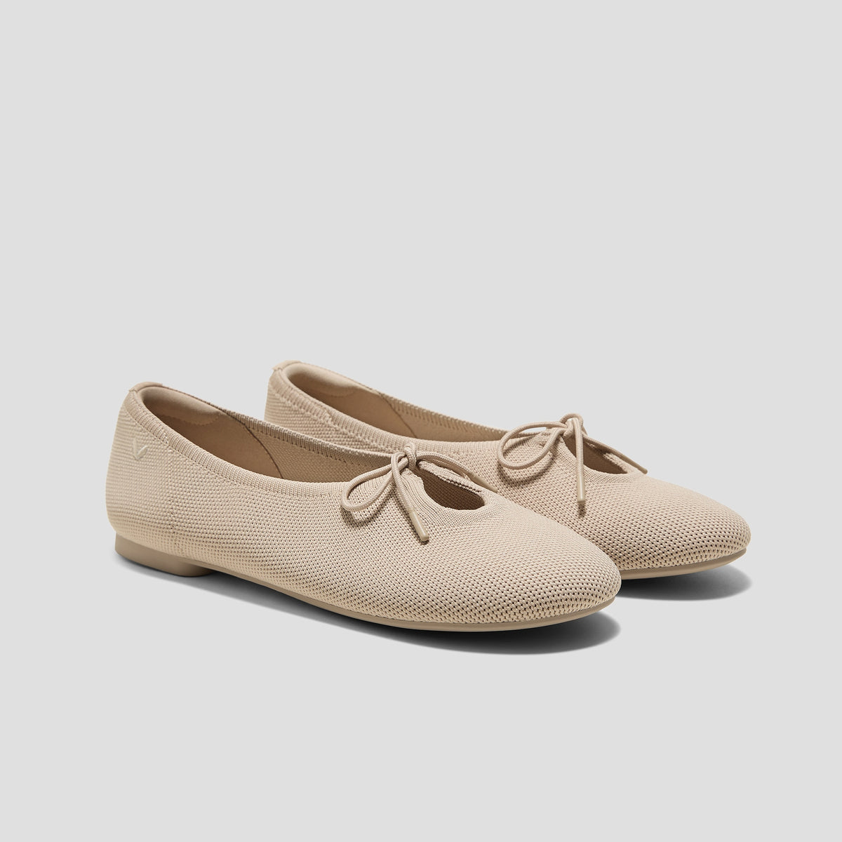 Round-Toe Lace-up Flats (Camora)